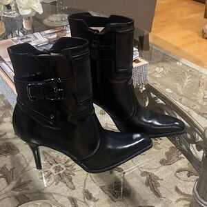 BRAND NEW COLE HAAN Elegant Black Ankle Boots, heel 3.5 inch